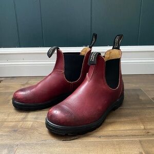 Burgundy Blundstones